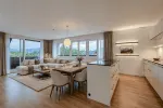 Wohnzimmer mit Küche