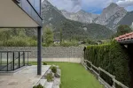 Garten mit Bergblick